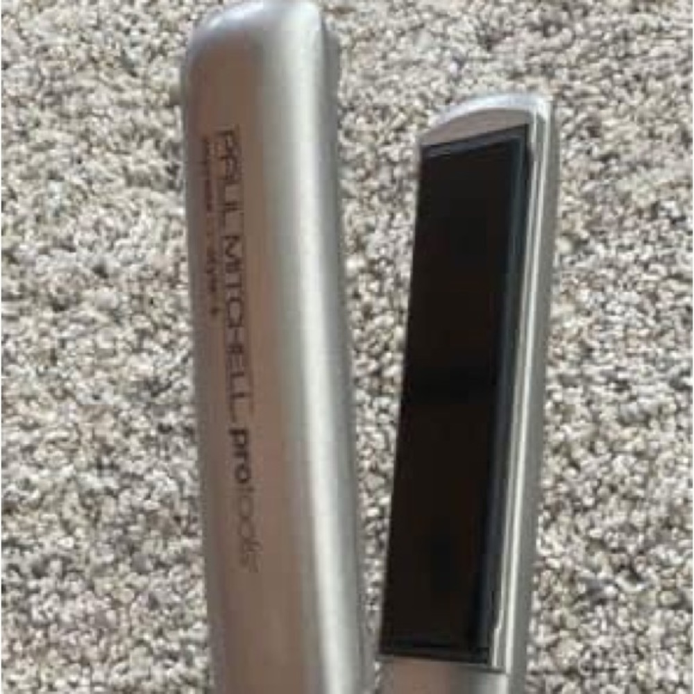 Paul Mitchell Express Ion+